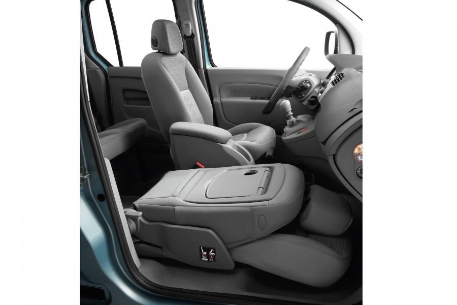  Renault Kangoo 2008 года  (фото 27 из 59)